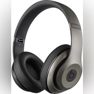 Beats by Dr. Dre Wireless Headphones